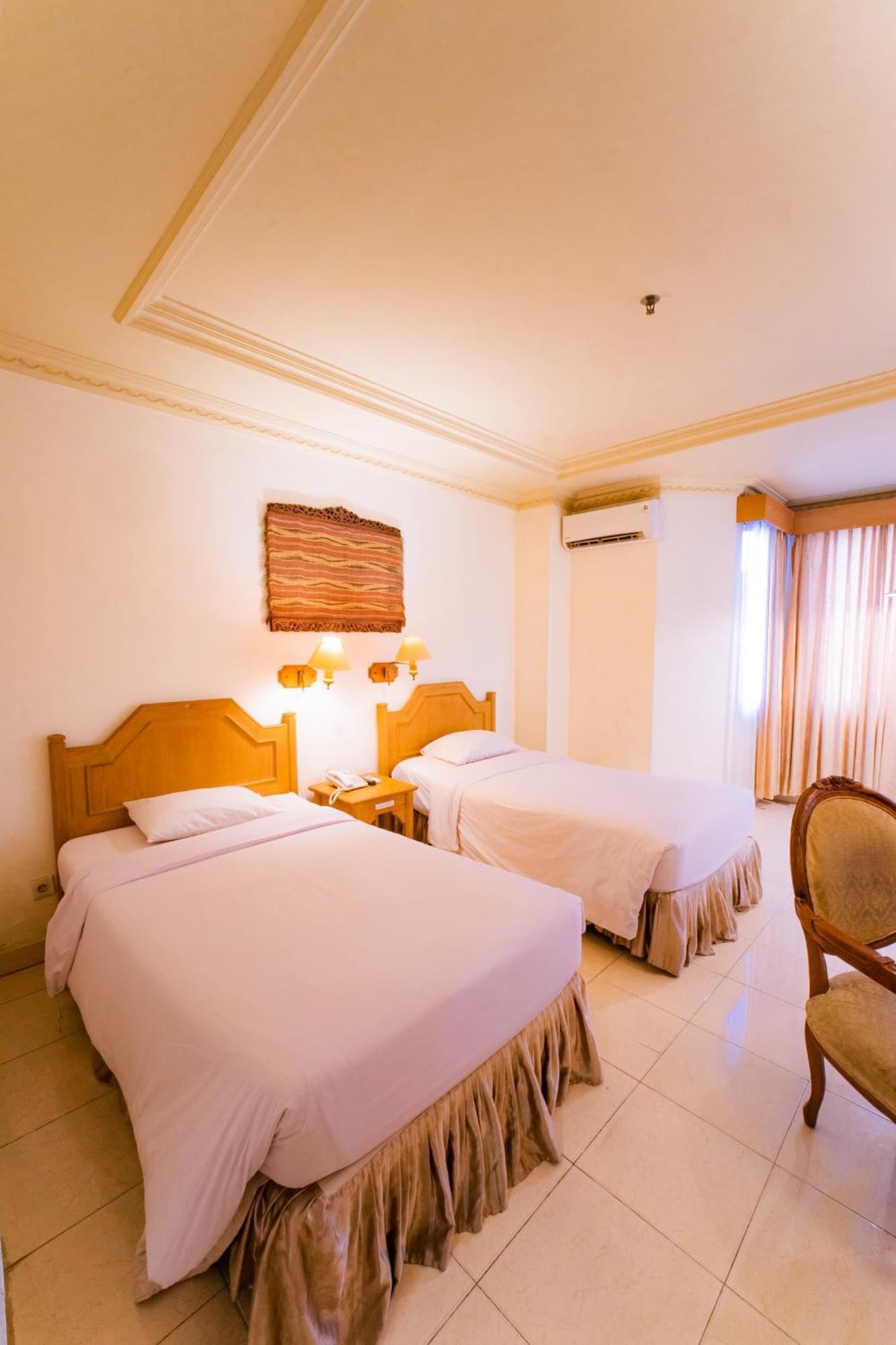 Adika Hotel Bahtera Klandasan Kecil Bagian luar foto
